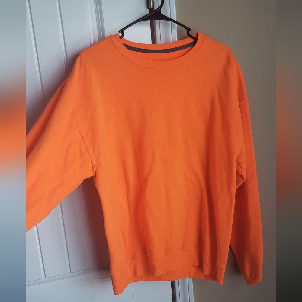 Unisex Fruit Of The Loom CrewneckSize - L Color - Orange